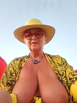 Snapshot of MucMilf59 chatting on 07-17-26, 07:55 MucMilf59 online show from 07-17-26, 07:55