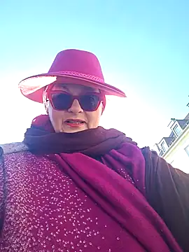 Snapshot of MucMilf59 chatting on 11-06-25, 10:30 MucMilf59 online show from 11-06-25, 10:30