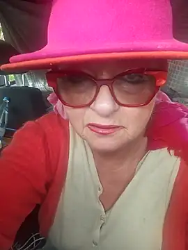 Snapshot of MucMilf59 chatting on 10-20-25, 08:26 MucMilf59 online show from 10-20-25, 08:26