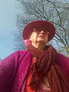 Snapshot of MucMilf59 chatting on 11-13-25, 09:24 MucMilf59 online show from 11-13-25, 09:24