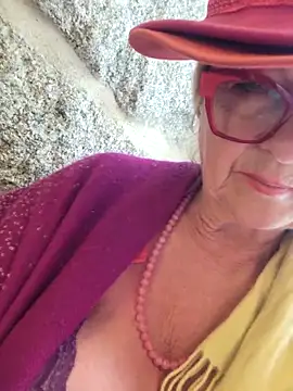 Snapshot of MucMilf59 chatting on 05-14-26, 10:23 MucMilf59 online show from 05-14-26, 10:23