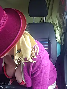 Snapshot of MucMilf59 chatting on 12-04-25, 10:47 MucMilf59 online show from 12-04-25, 10:47