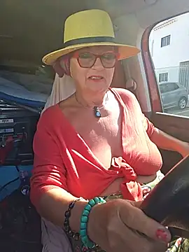Snapshot of MucMilf59 chatting on 07-09-26, 08:59 MucMilf59 online show from 07-09-26, 08:59
