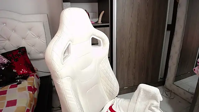 Snapshot of infinitysex1 chatting on 02-24-25, 10:36 infinitysex1 online show from 02-24-25, 10:36