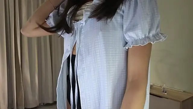 Snapshot of JuliaBeng chatting on 03-07-25, 05:49 JuliaBeng online show from 03-07-25, 05:49