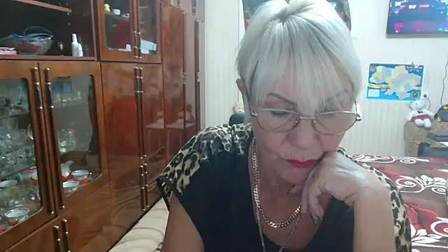 Snapshot of JenaCheim chatting on 09-22-25, 07:09 JenaCheim online show from 09-22-25, 07:09