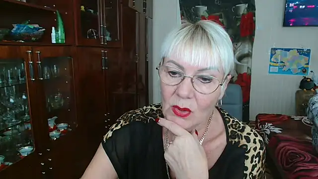 Snapshot of JenaCheim chatting on 11-12-25, 08:18 JenaCheim online show from 11-12-25, 08:18