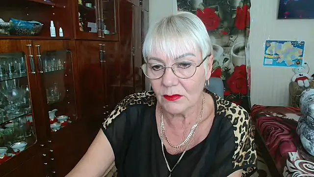 Snapshot of JenaCheim chatting on 10-22-25, 07:41 JenaCheim online show from 10-22-25, 07:41