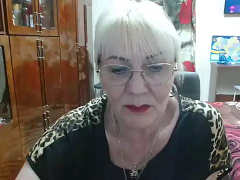 Snapshot of JenaCheim chatting on 03-09-25, 08:21 JenaCheim online show from 03-09-25, 08:21