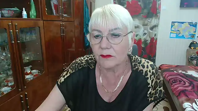 Snapshot of JenaCheim chatting on 05-09-26, 06:06 JenaCheim online show from 05-09-26, 06:06