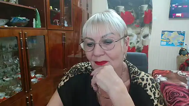 Snapshot of JenaCheim chatting on 11-09-25, 06:50 JenaCheim online show from 11-09-25, 06:50