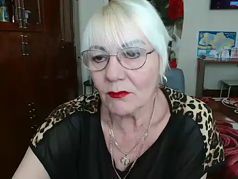 Snapshot of JenaCheim chatting on 02-24-25, 06:38 JenaCheim online show from 02-24-25, 06:38