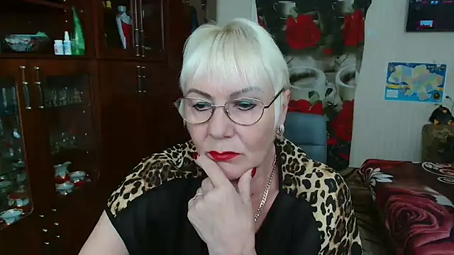 Snapshot of JenaCheim chatting on 05-18-26, 05:23 JenaCheim online show from 05-18-26, 05:23