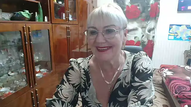 Snapshot of JenaCheim chatting on 11-27-25, 08:31 JenaCheim online show from 11-27-25, 08:31