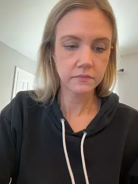 Snapshot of Kay_Cakes chatting on 02-04-26, 07:20 Kay Cakes online show from 02-04-26, 07:20