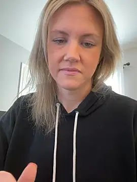 Snapshot of Kay_Cakes chatting on 02-27-26, 05:02 Kay Cakes online show from 02-27-26, 05:02