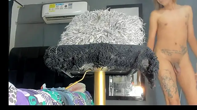 SandraGoldstein online show from 10-25-25, 01:38