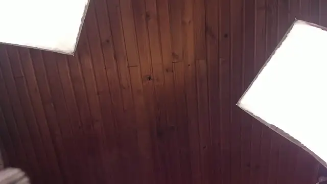 coraline latin online show from 02-21-25, 01:11