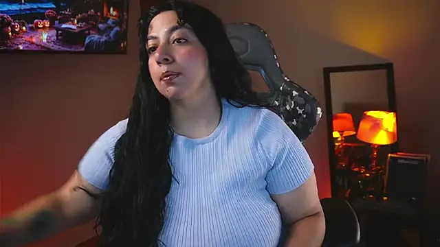 coraline latin online show from 10-28-25, 05:01