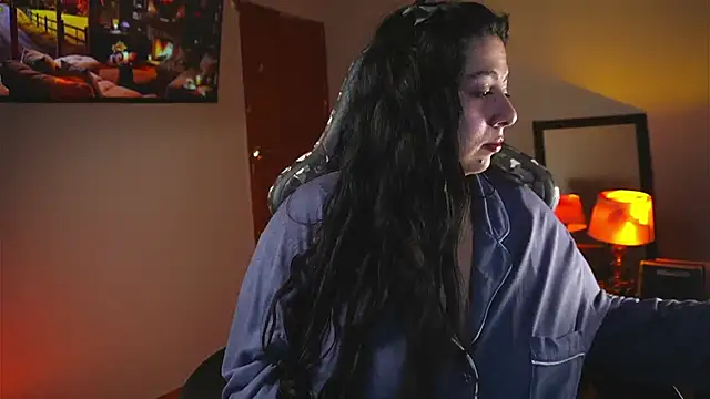 coraline latin online show from 10-30-25, 11:19