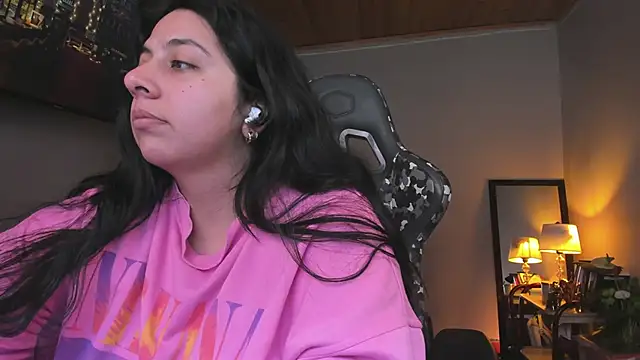 coraline latin online show from 03-08-25, 09:29