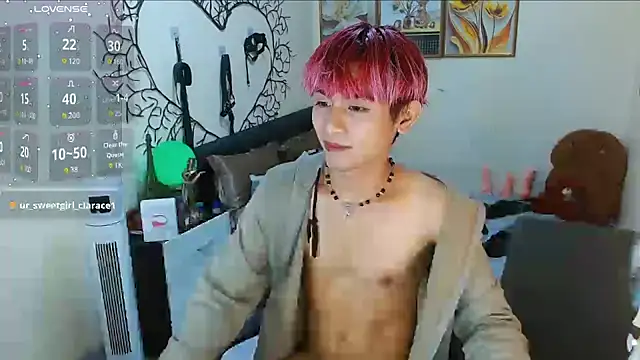 Snapshot of WildestTwink chatting on 10-02-25, 06:44 WildestTwink online show from 10-02-25, 06:44