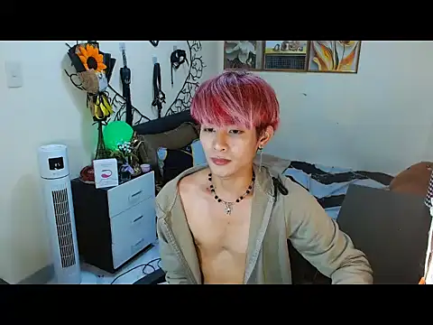 Snapshot of WildestTwink chatting on 10-08-25, 05:35 WildestTwink online show from 10-08-25, 05:35
