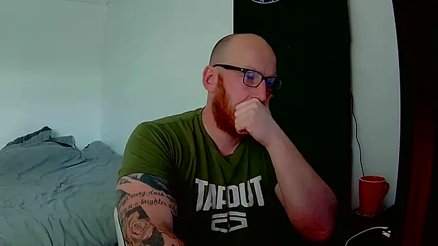 Snapshot of Tilerdadbod chatting on 05-20-26, 02:47 Tilerdadbod online show from 05-20-26, 02:47