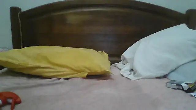 Snapshot of CarlosRocha73 chatting on 06-10-26, 11:28 CarlosRocha73 online show from 06-10-26, 11:28