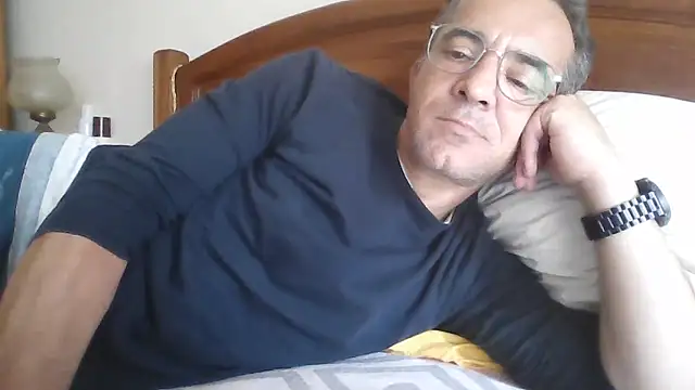CarlosRocha73 online show from 05-05-26, 11:24