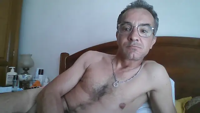 Snapshot of CarlosRocha73 chatting on 06-16-26, 04:07 CarlosRocha73 online show from 06-16-26, 04:07