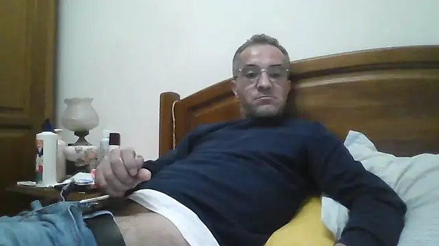 CarlosRocha73 online show from 05-16-26, 10:53