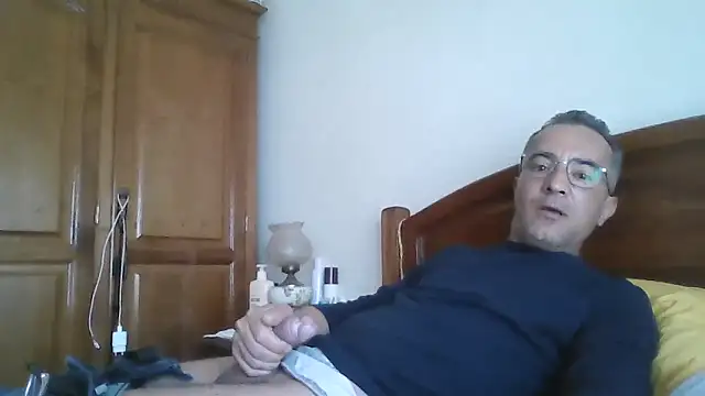 CarlosRocha73 online show from 05-07-26, 12:52