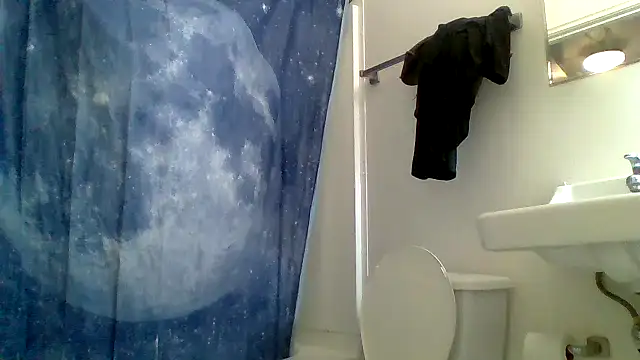 Snapshot of Xochillovemoney2 chatting on 02-23-25, 05:12 Xochillovemoney2 online show from 02-23-25, 05:12