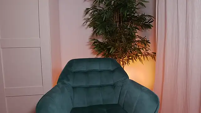 StracciaStella- online show from 02-12-26, 05:45