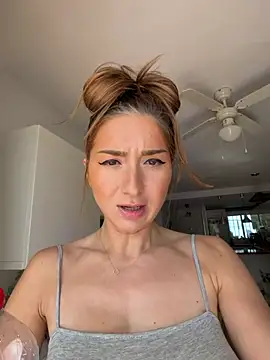 StracciaStella- online show from 04-16-26, 03:24