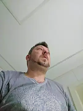 Snapshot of ktmtom247 chatting on 02-27-25, 04:13 ktmtom247 online show from 02-27-25, 04:13