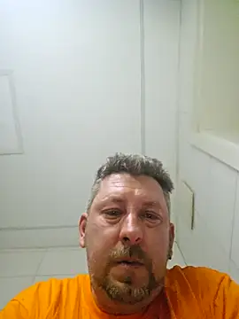 Snapshot of ktmtom247 chatting on 06-19-26, 02:39 ktmtom247 online show from 06-19-26, 02:39