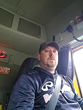 Snapshot of ktmtom247 chatting on 02-28-25, 07:15 ktmtom247 online show from 02-28-25, 07:15