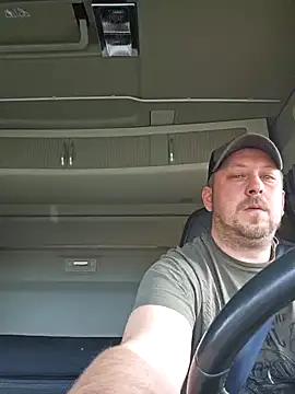 Snapshot of ktmtom247 chatting on 03-04-25, 07:30 ktmtom247 online show from 03-04-25, 07:30