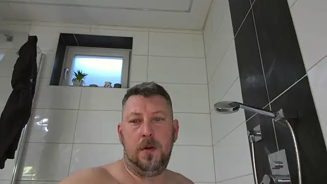 Snapshot of ktmtom247 chatting on 02-08-25, 09:13 ktmtom247 online show from 02-08-25, 09:13