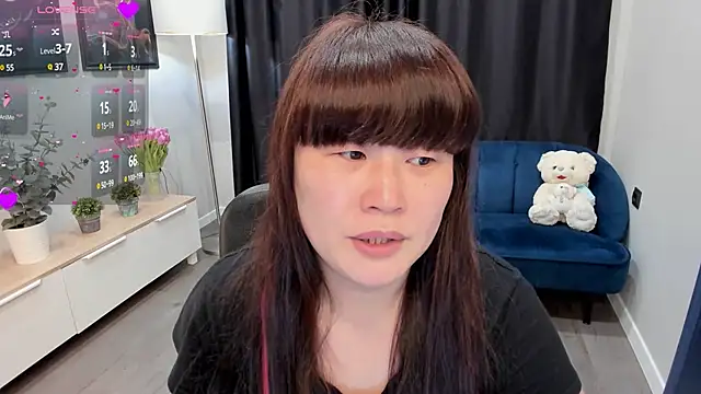 Snapshot of xLisaMeoww chatting on 03-11-25, 07:47 xLisaMeoww online show from 03-11-25, 07:47