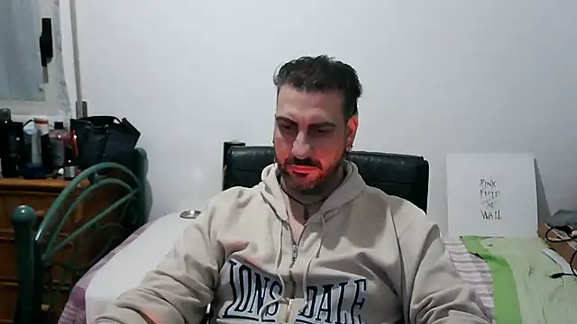 Snapshot of Italian_dark_desire chatting on 03-29-26, 07:48 Italian dark desire online show from 03-29-26, 07:48