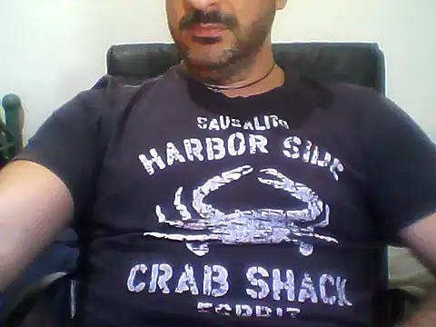 Snapshot of Italian_dark_desire chatting on 11-15-25, 04:00 Italian dark desire online show from 11-15-25, 04:00