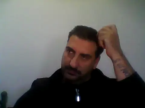 Snapshot of Italian_dark_desire chatting on 11-12-25, 10:30 Italian dark desire online show from 11-12-25, 10:30