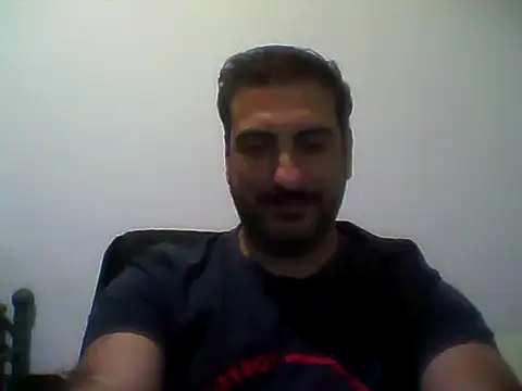 Snapshot of Italian_dark_desire chatting on 11-02-25, 06:02 Italian dark desire online show from 11-02-25, 06:02