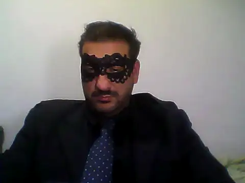 Snapshot of Italian_dark_desire chatting on 11-11-25, 10:26 Italian dark desire online show from 11-11-25, 10:26