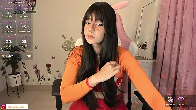 Snapshot of Fallengangel chatting on 02-06-25, 02:11 Fallengangel online show from 02-06-25, 02:11