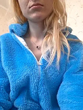 YogisticJuli666 online show from 02-24-25, 05:54
