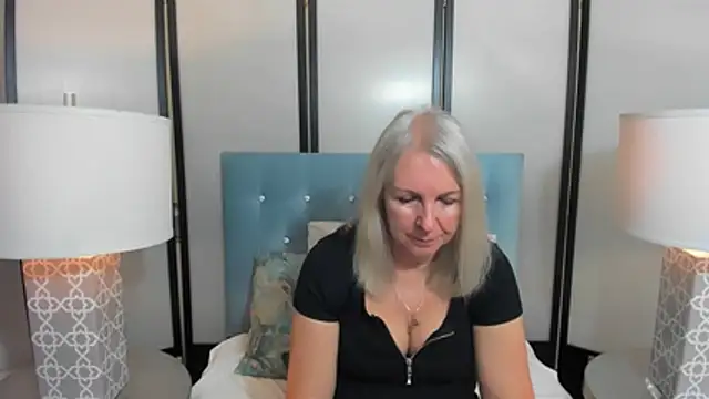 EricaTop online show from 11-13-25, 09:30